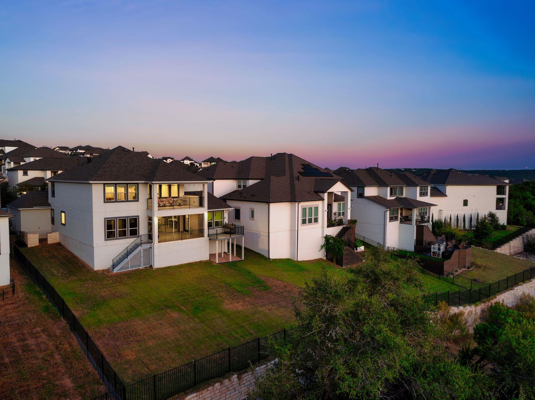 1925 Sorvino WALK, Leander
