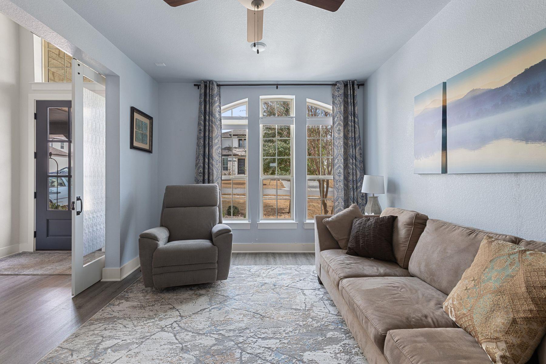 1925 Sorvino WALK, Leander