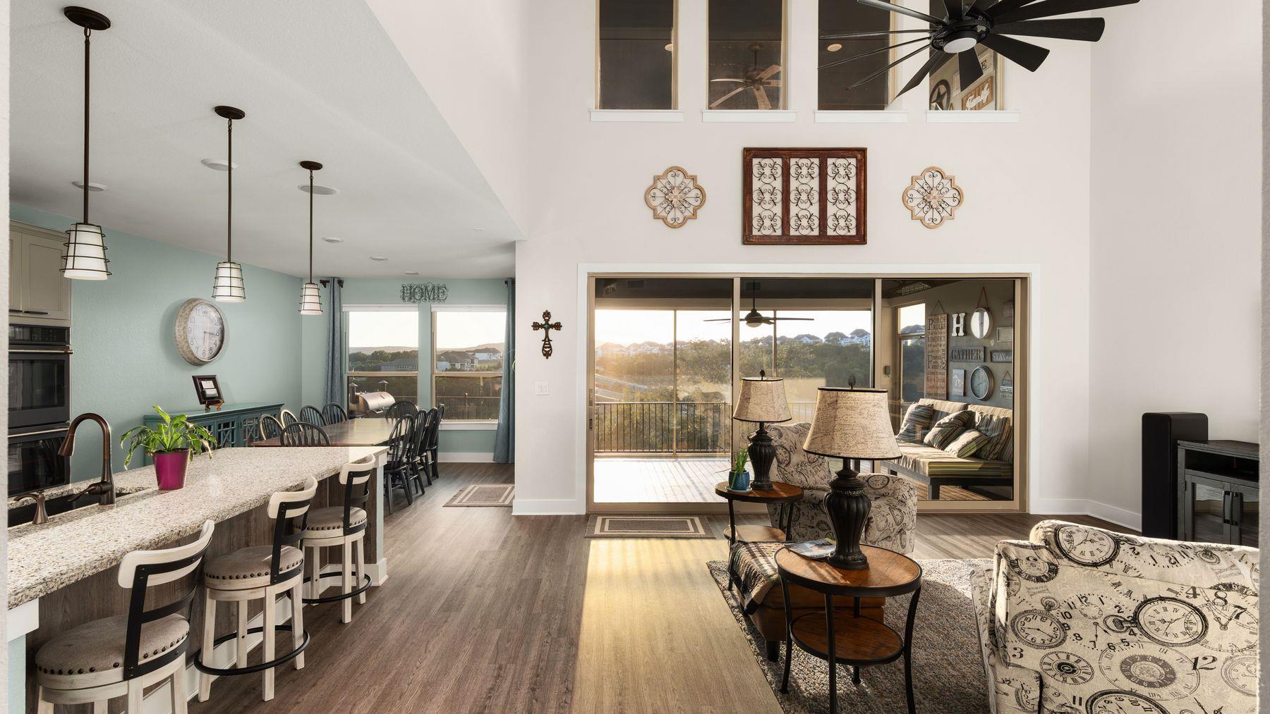 1925 Sorvino WALK, Leander