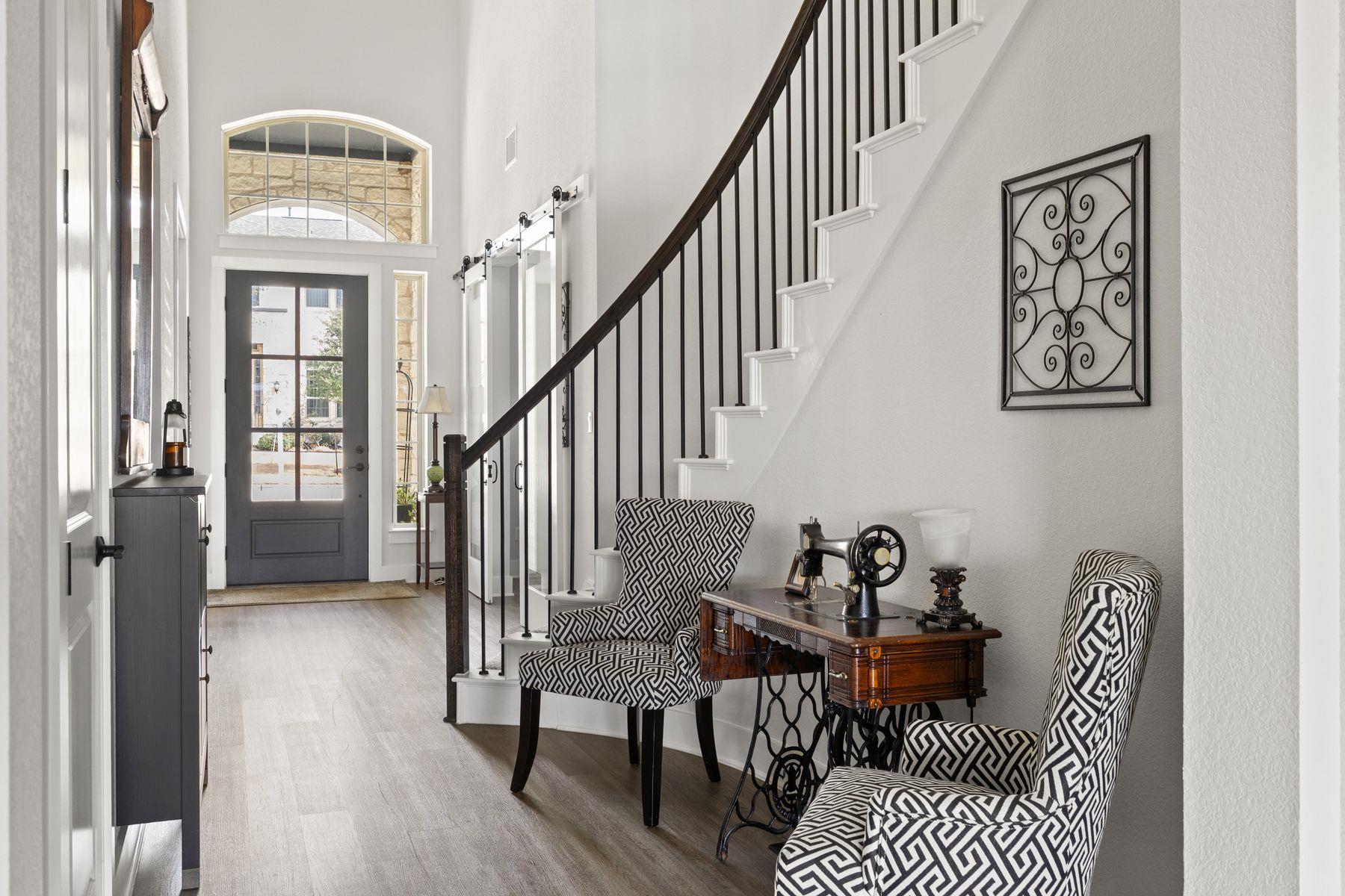 1925 Sorvino WALK, Leander