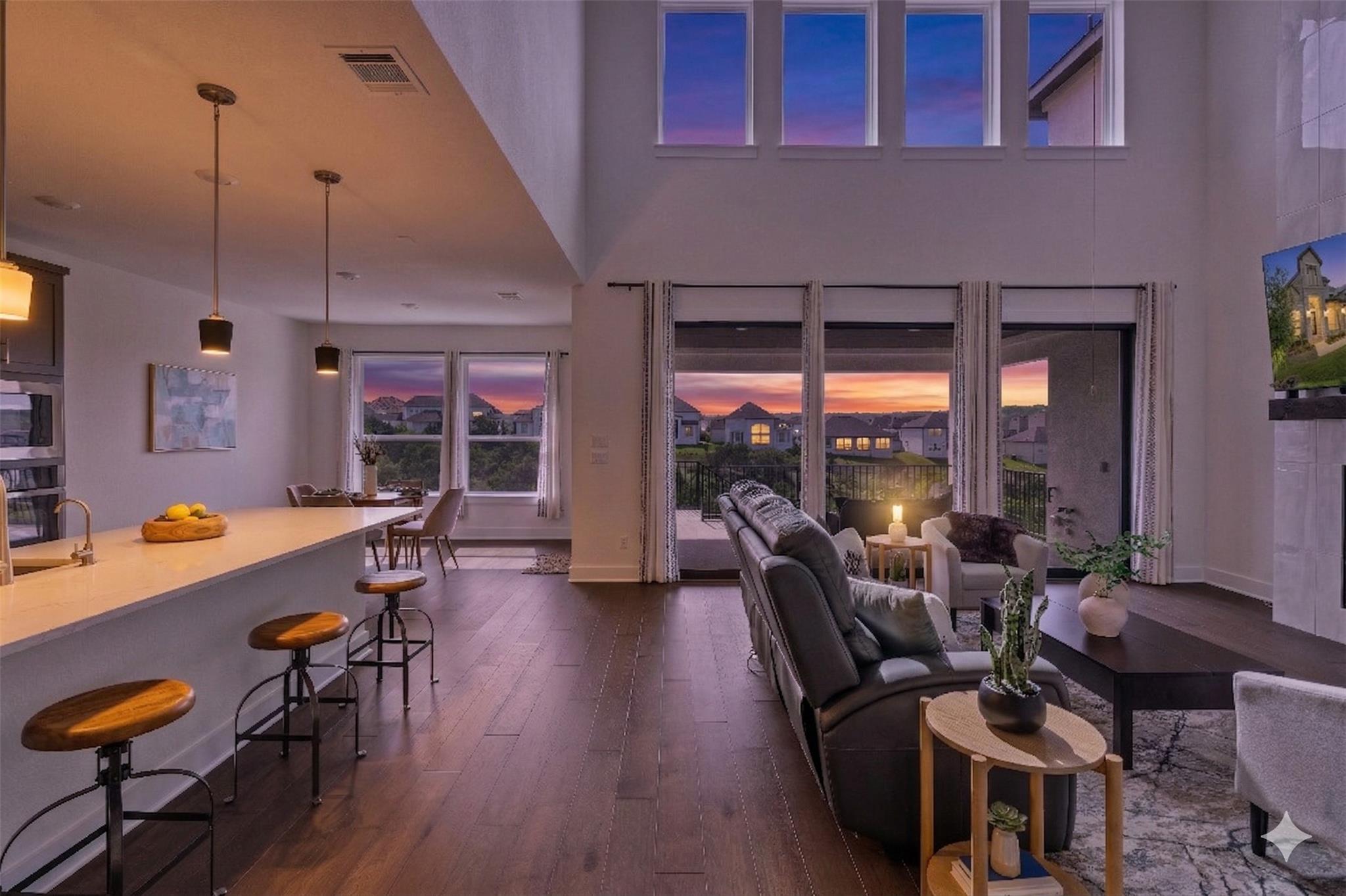 1045 Siena Sunset