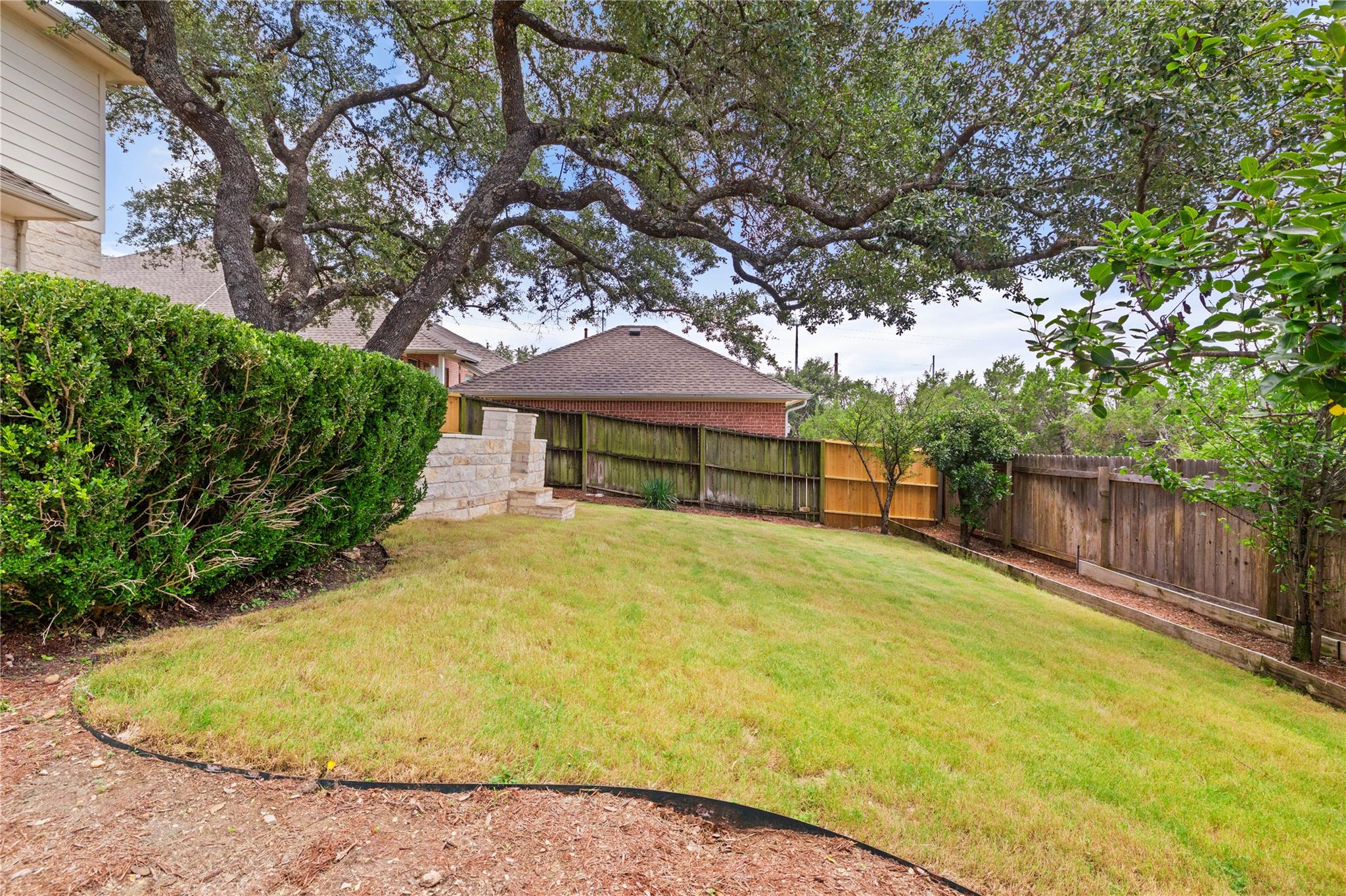 6623 Yaupon DR