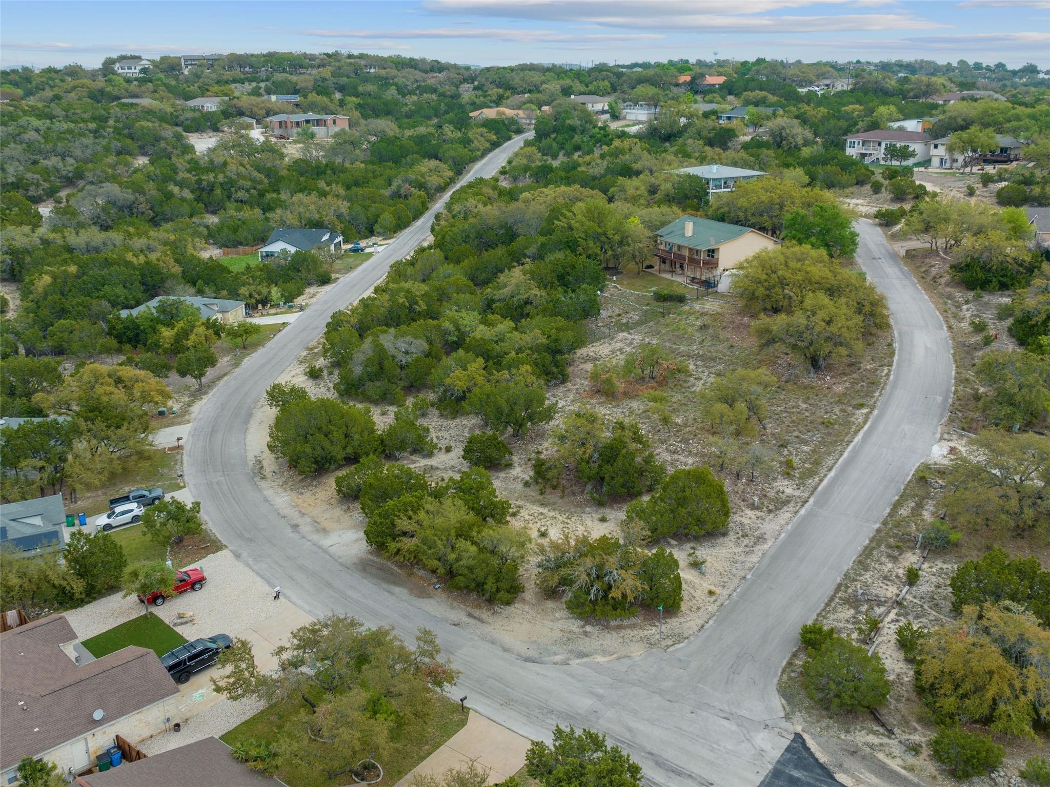21512 Perry Cove