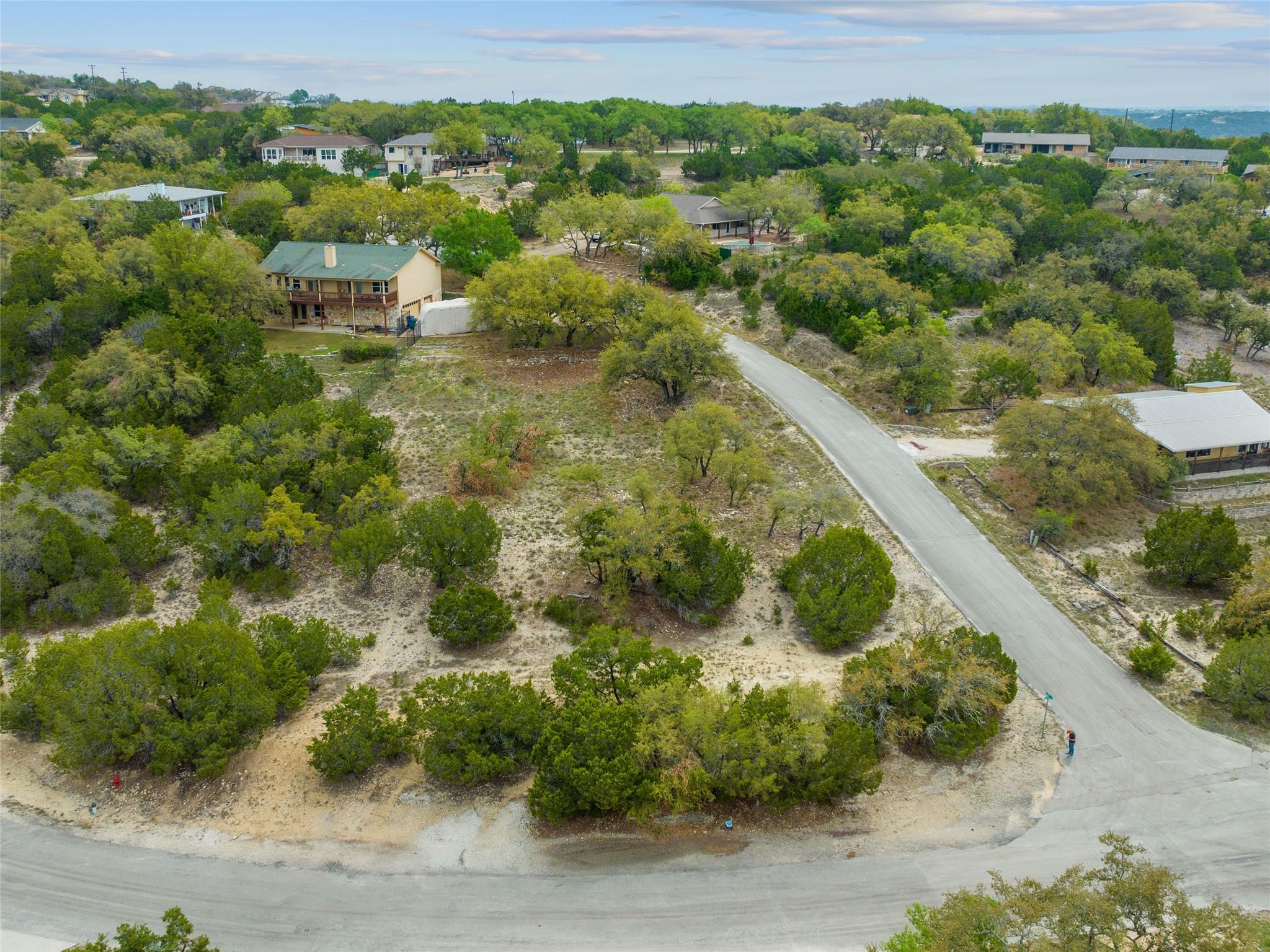 21512 Perry Cove