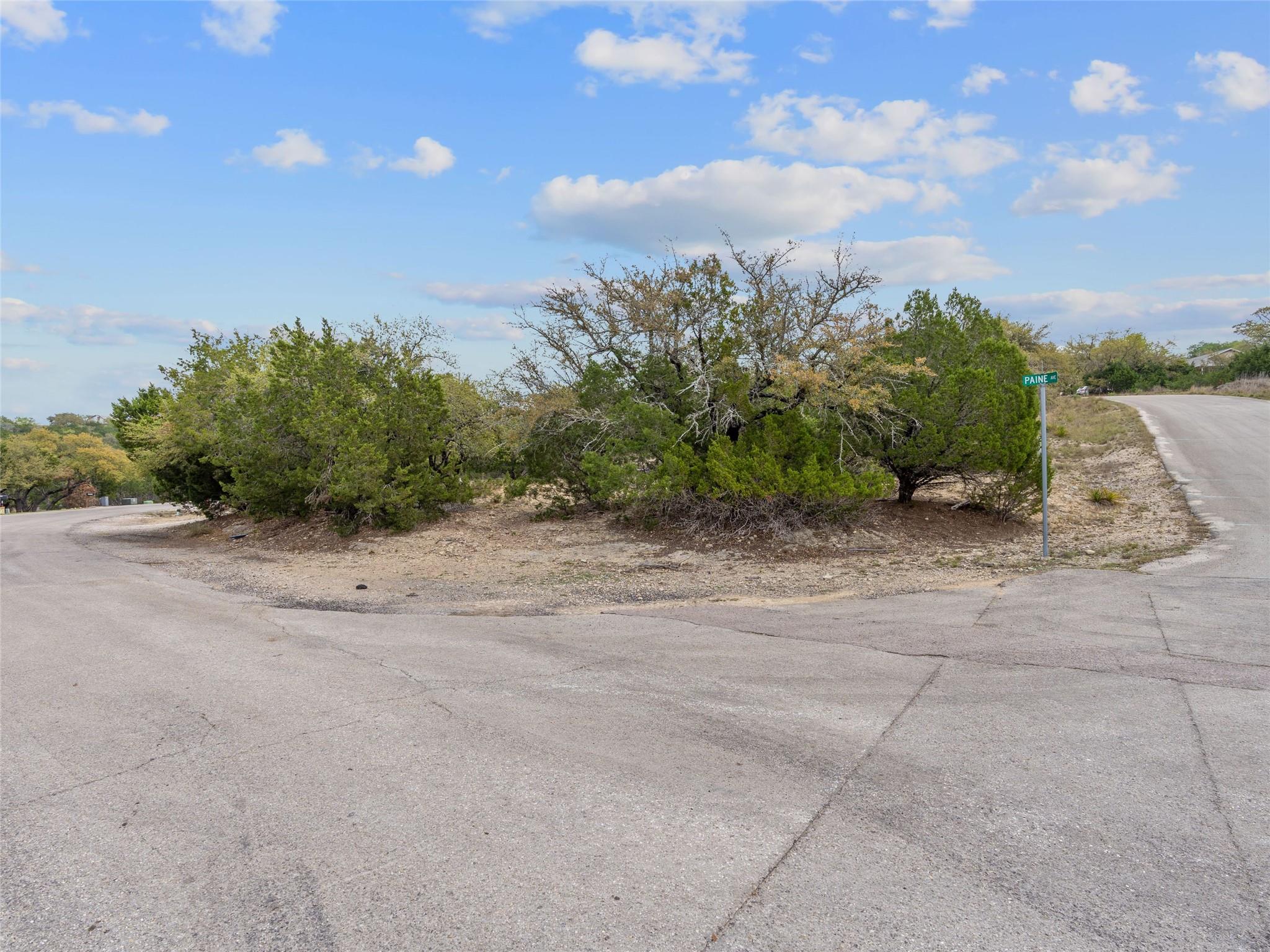 21512 Perry Cove