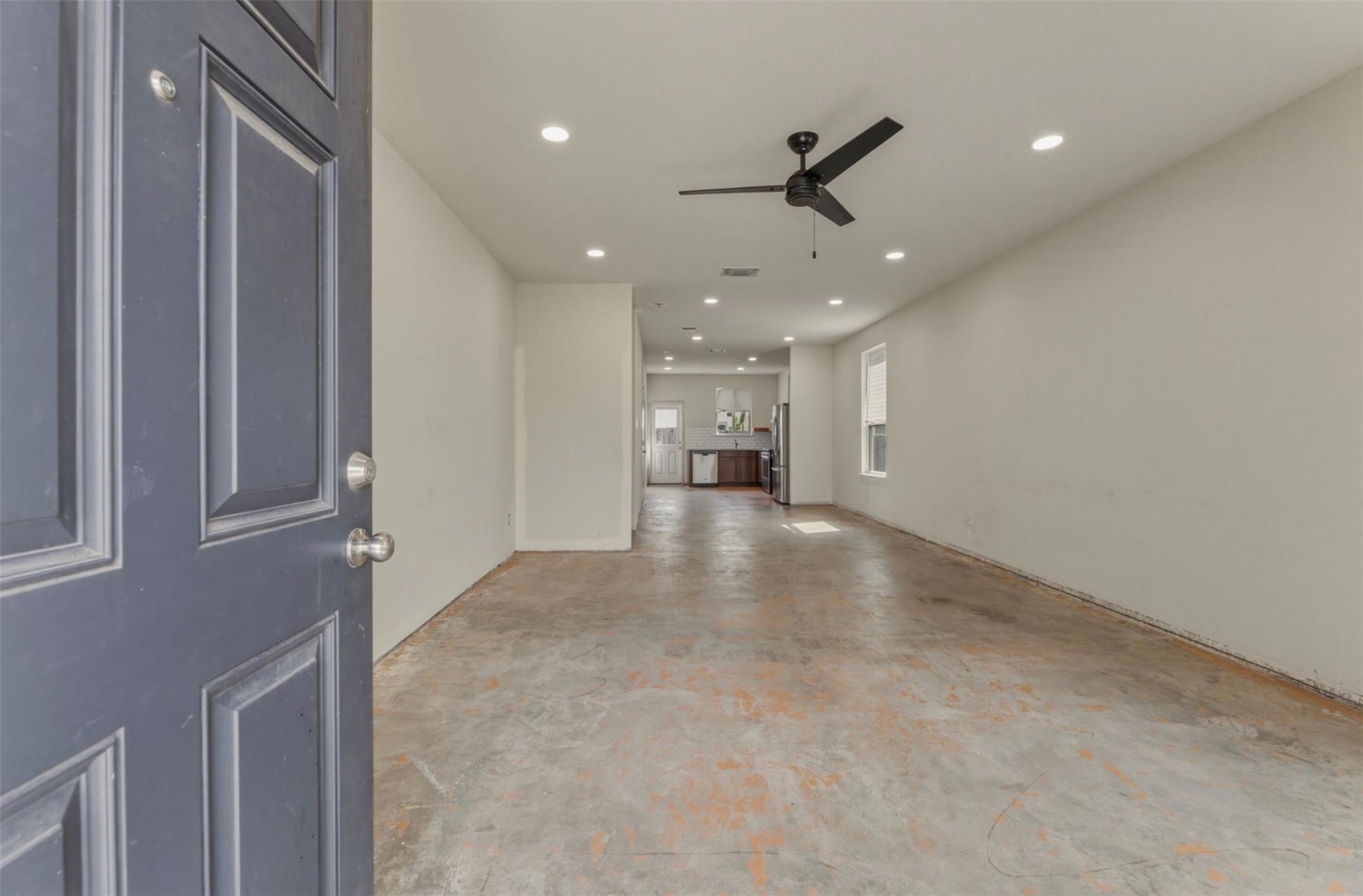 155 Big Leaf DR