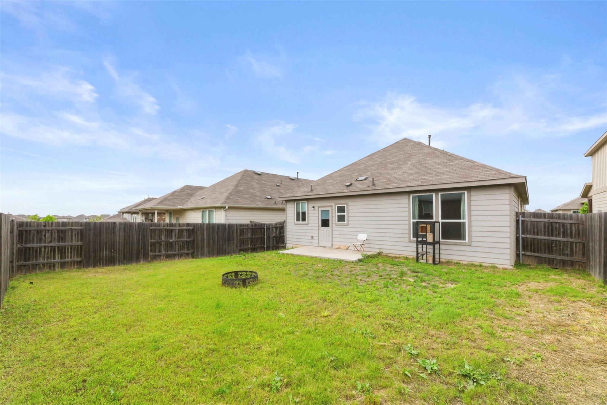 155 Big Leaf DR