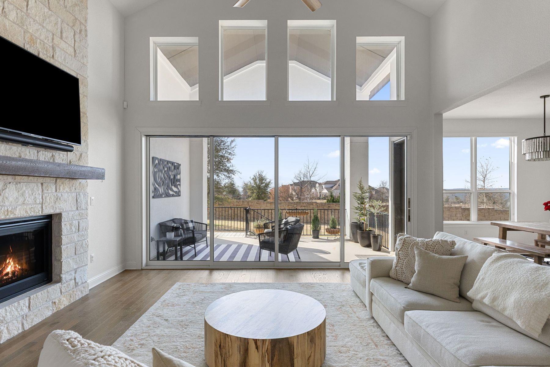 4236 Starry Night DR