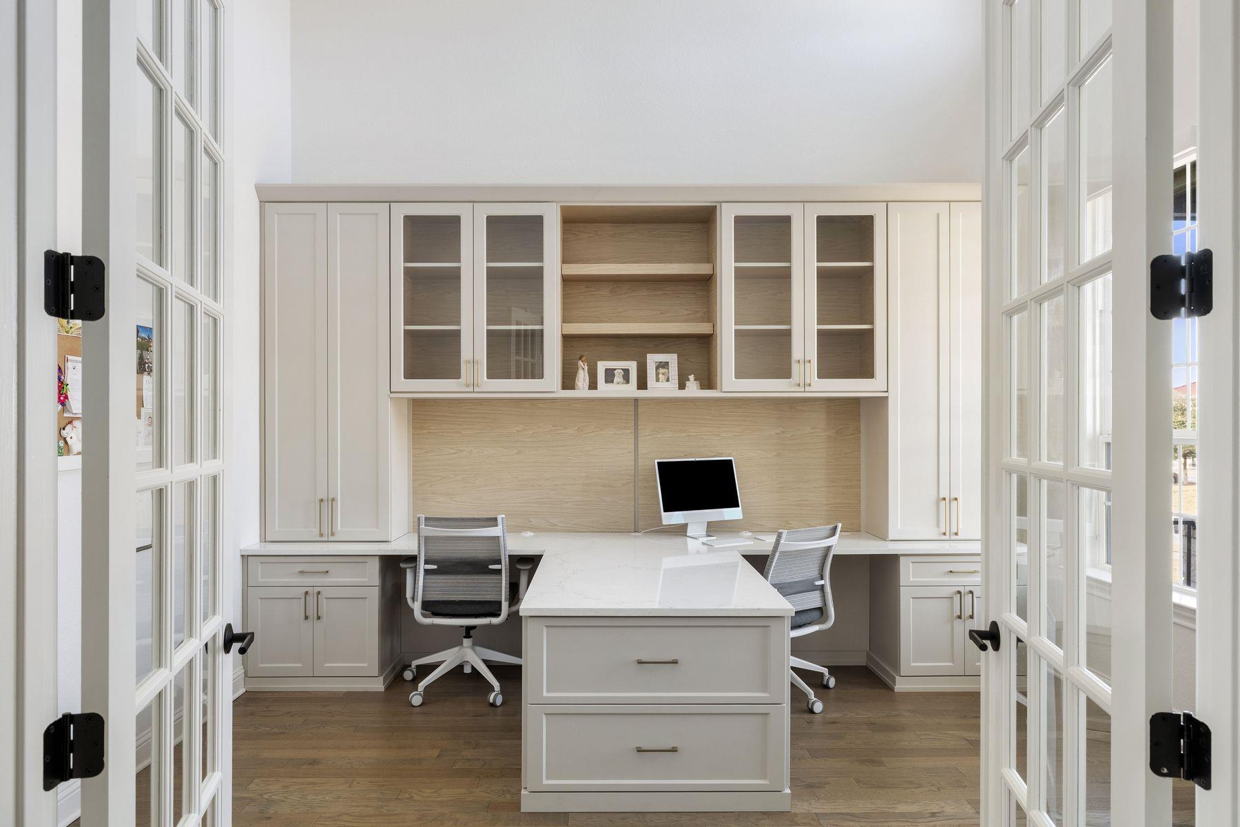 4236 Starry Night DR