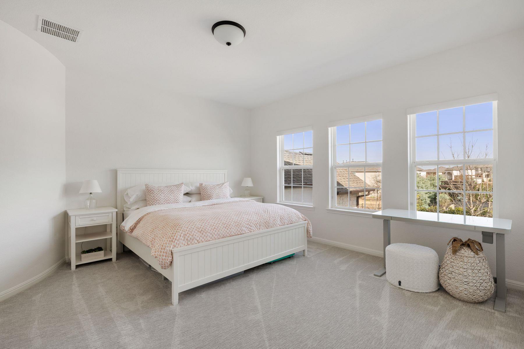 4236 Starry Night DR