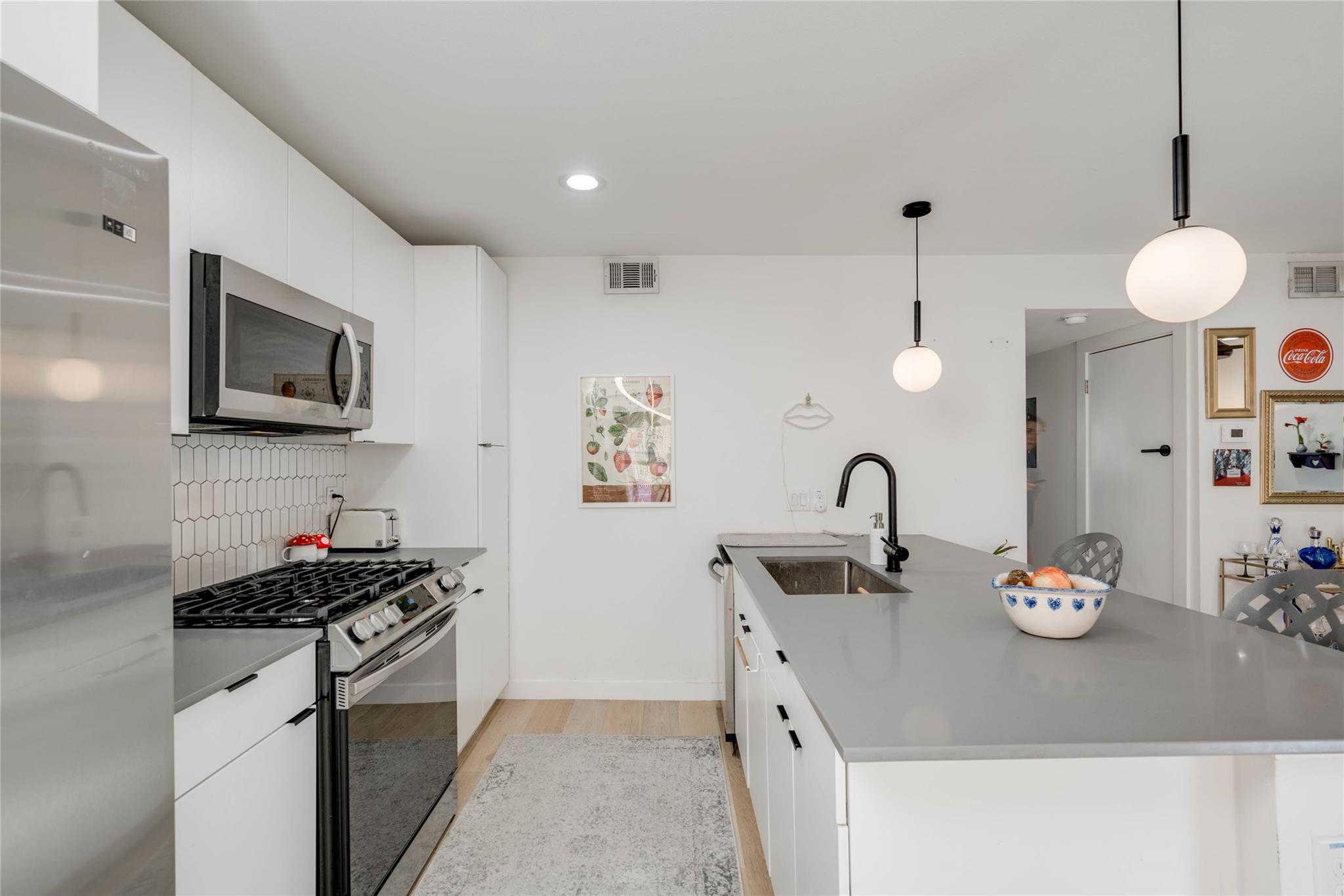 400 E 30th ST # 105