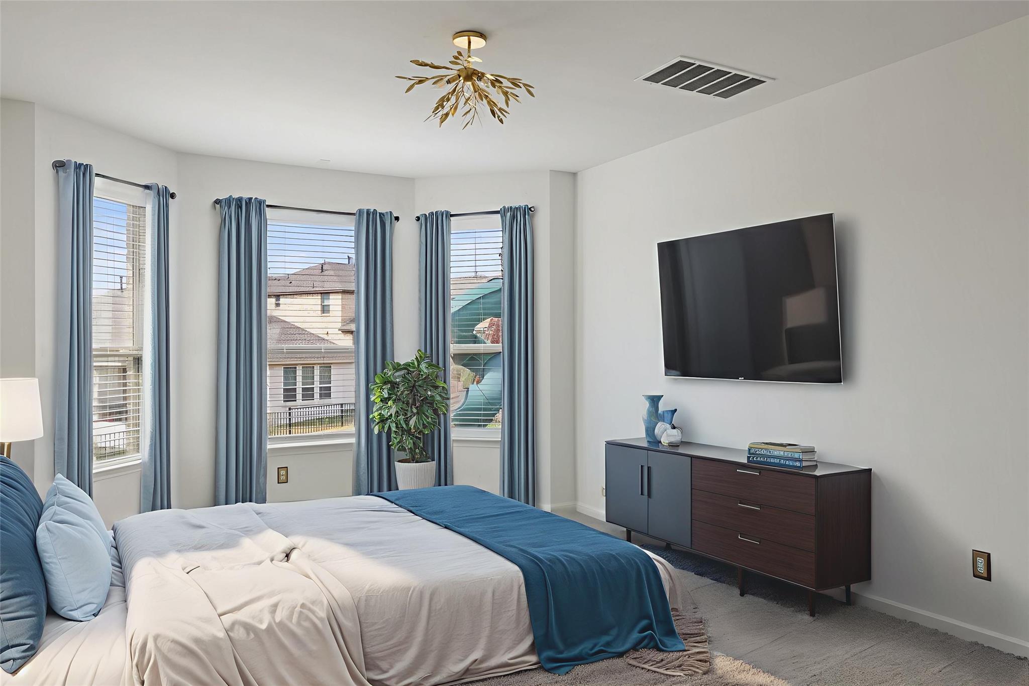 1321 Castalo LN