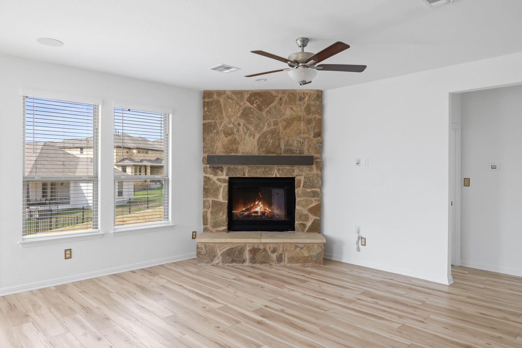 1321 Castalo LN