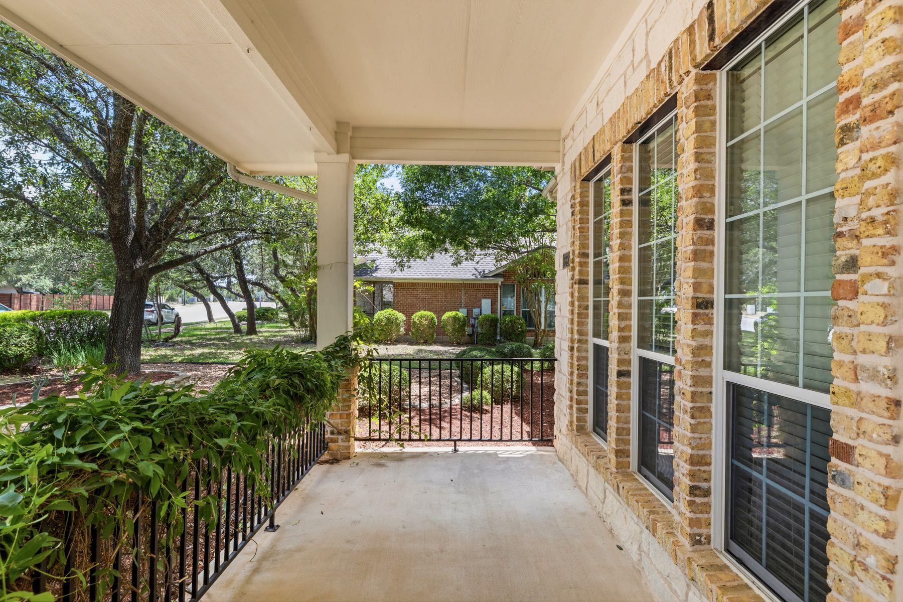 6623 Yaupon DR