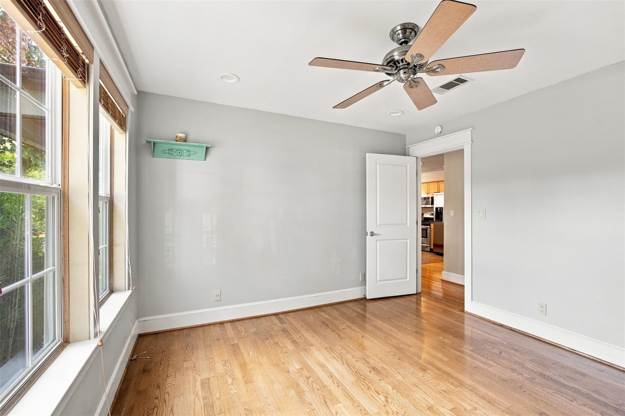 100 W 55th 1/2 ST # A