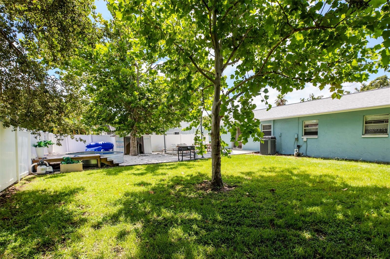 2733 21ST AVE SW