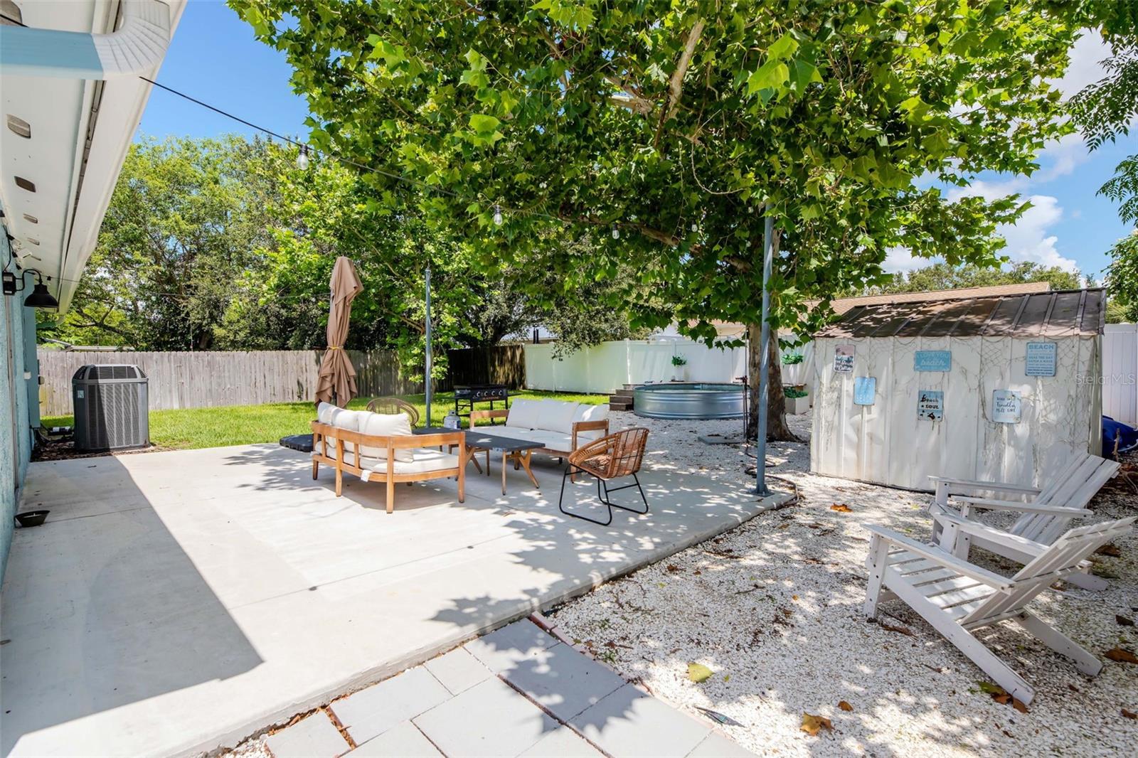 2733 21ST AVE SW