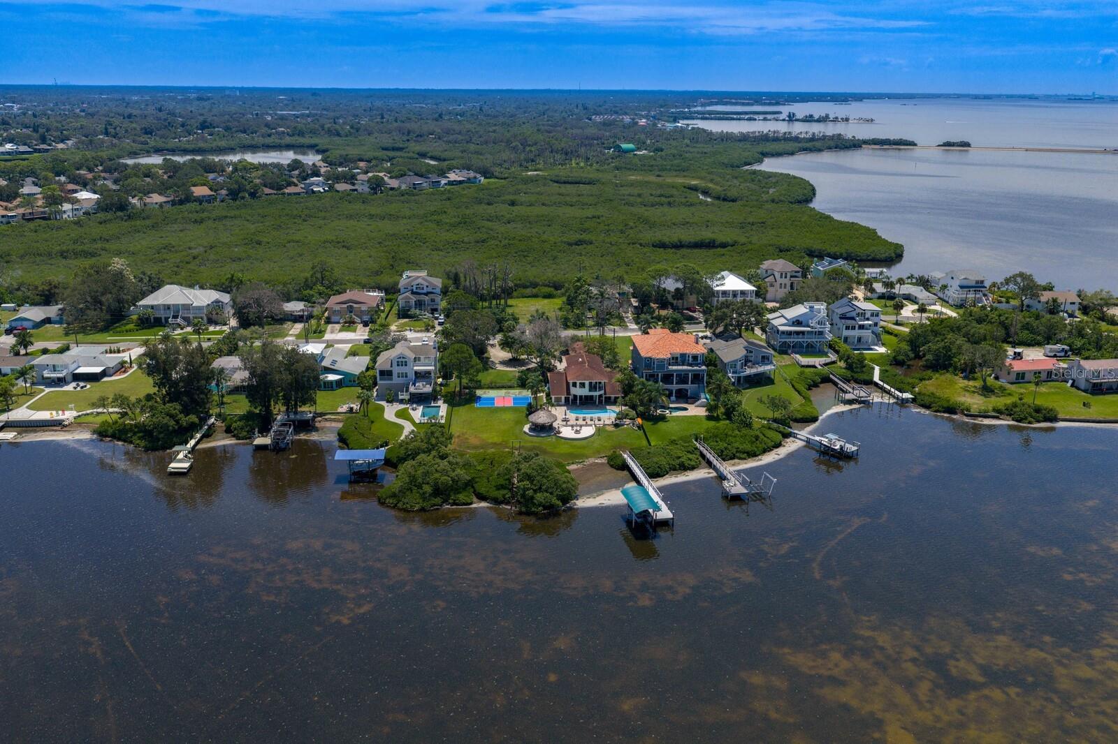 1632 SEA BREEZE DR