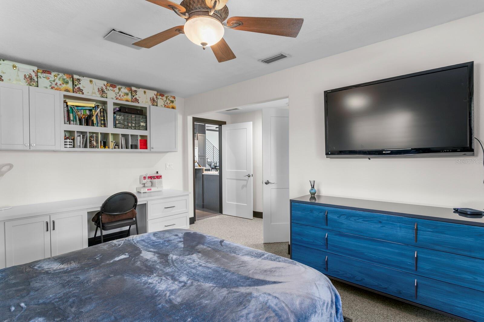 1632 SEA BREEZE DR