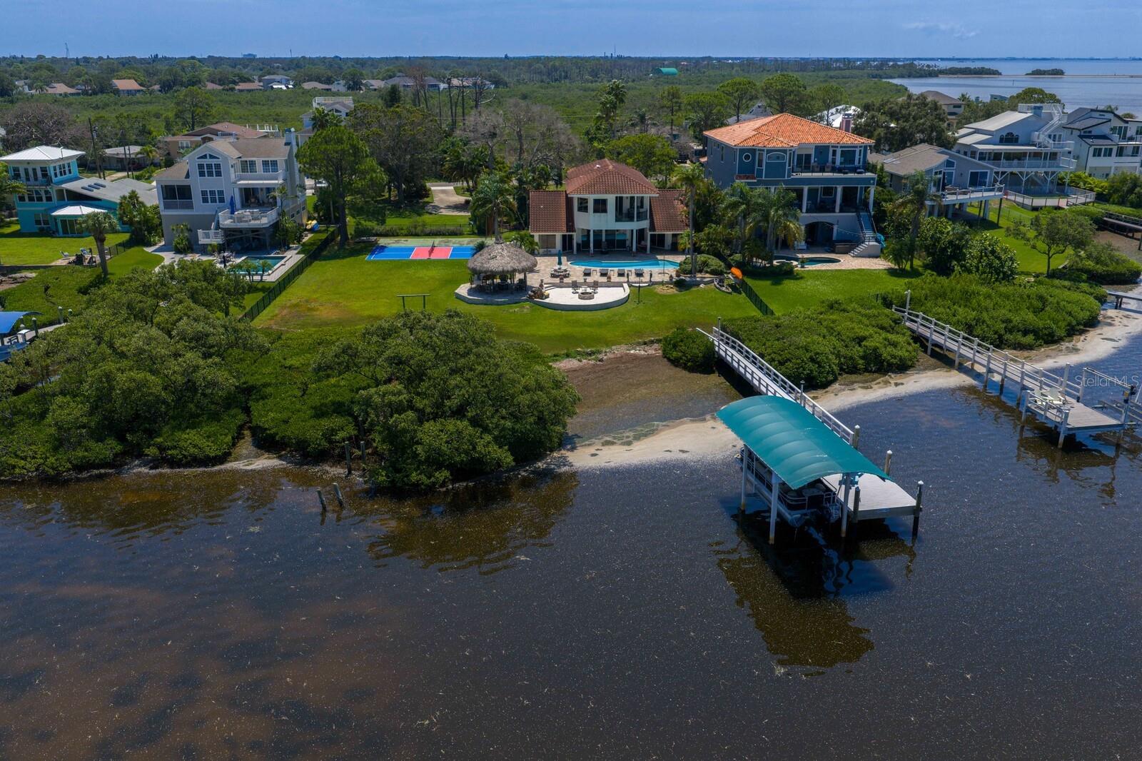 1632 SEA BREEZE DR