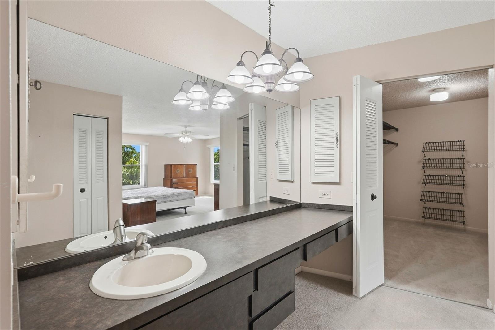 30 TURNSTONE DR