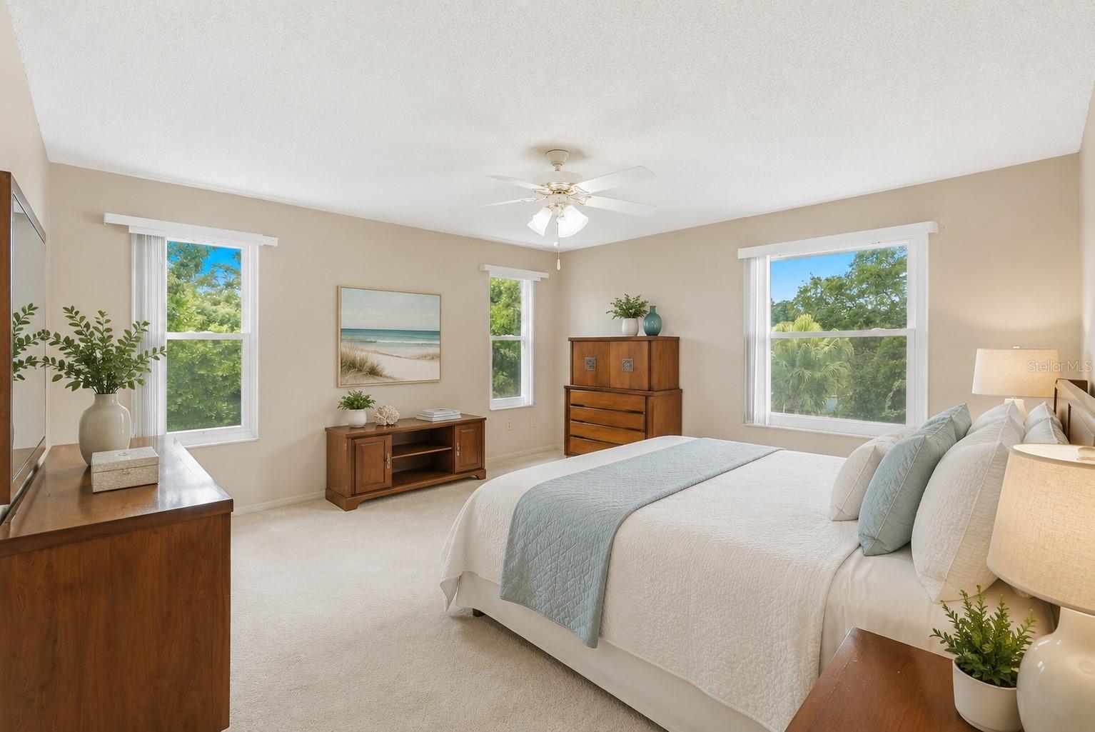 30 TURNSTONE DR