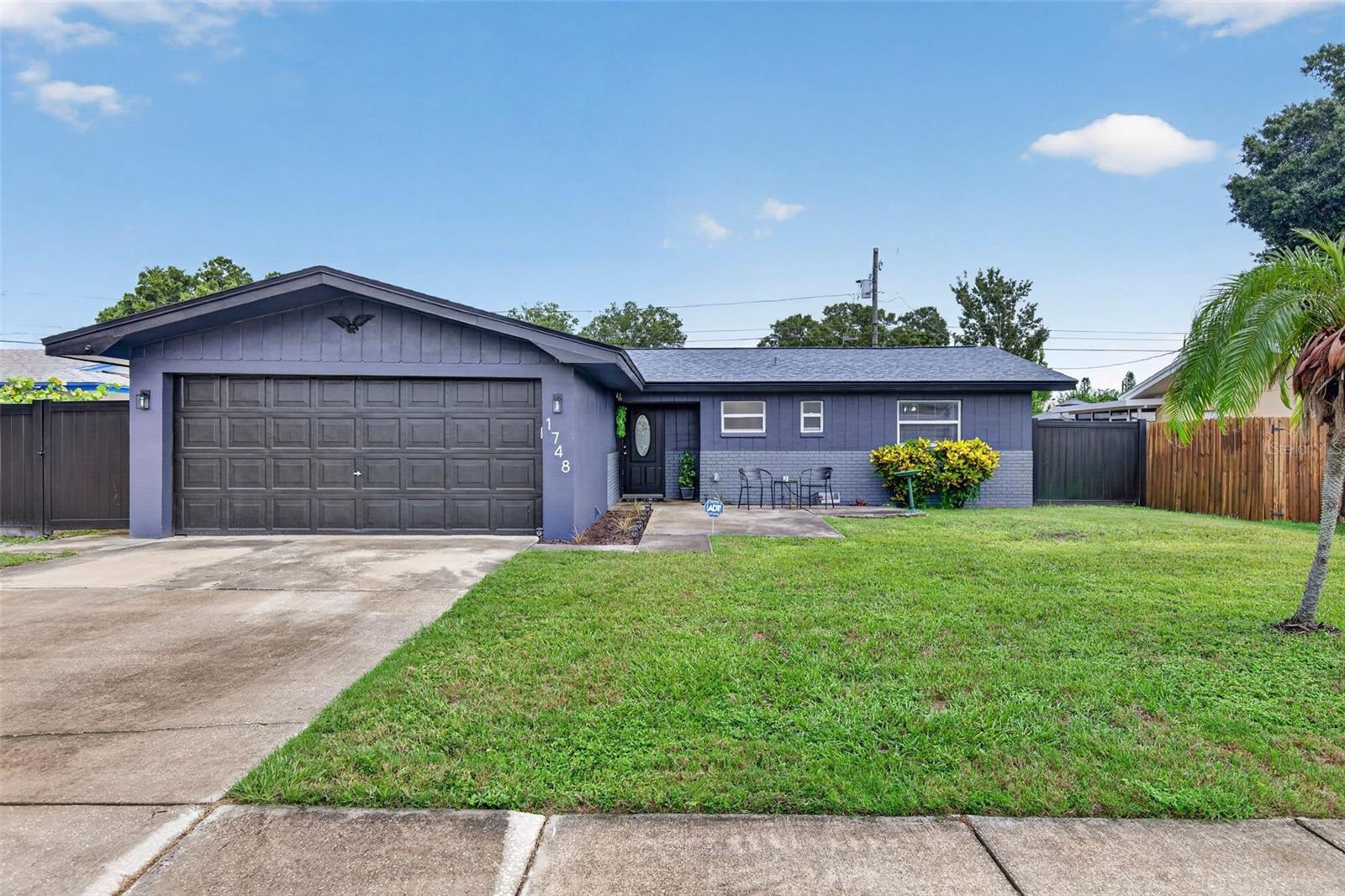 1748 GREENLEA DR