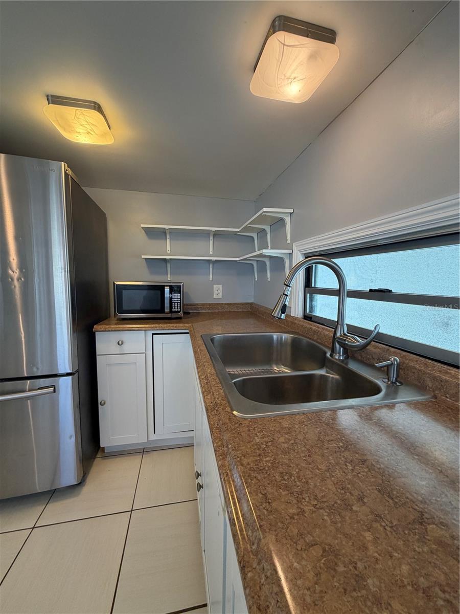 4120 BUENA VISTA LN