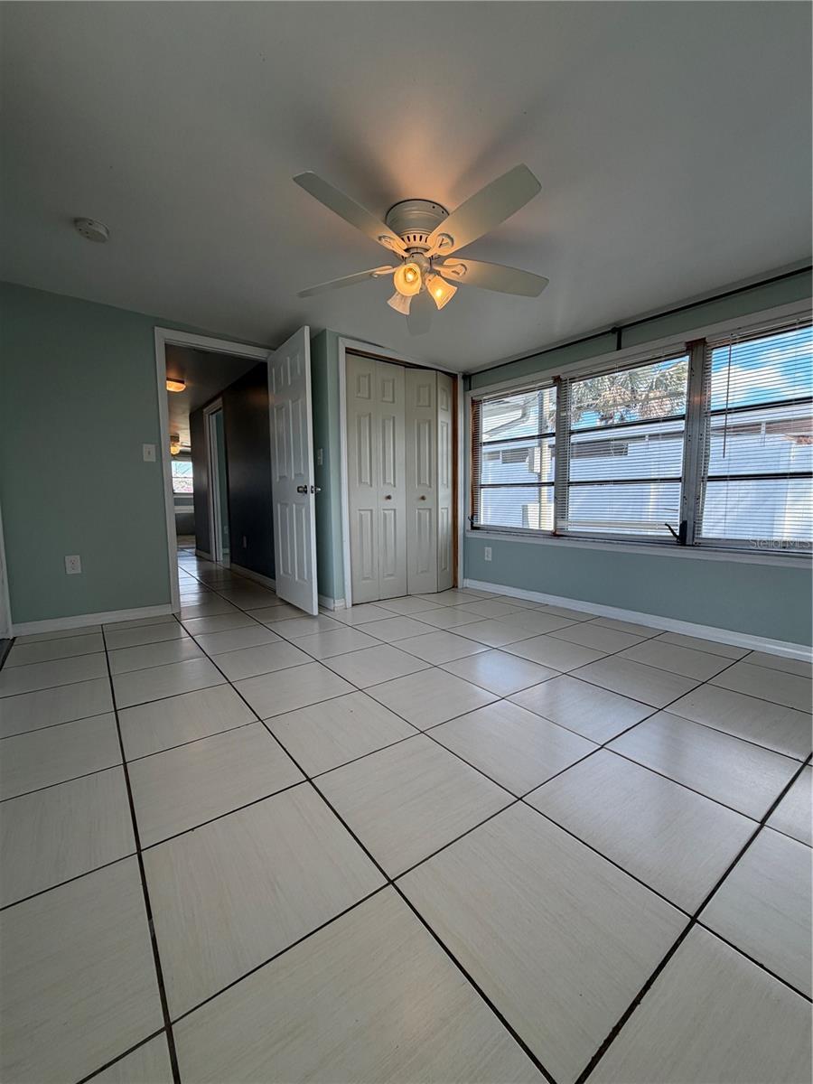 4120 BUENA VISTA LN