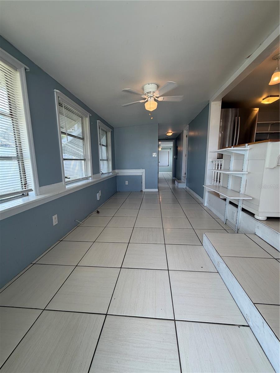 4120 BUENA VISTA LN