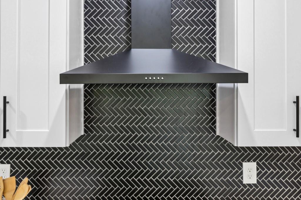 1562 Overland Terrace SE