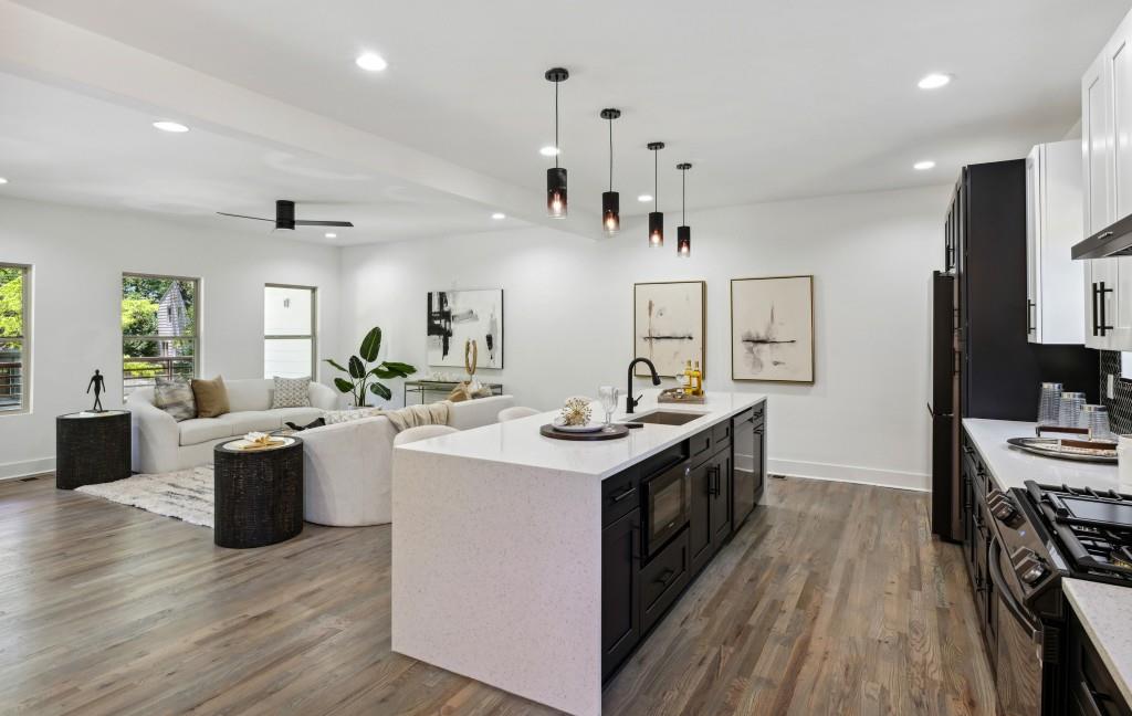 1562 Overland Terrace SE