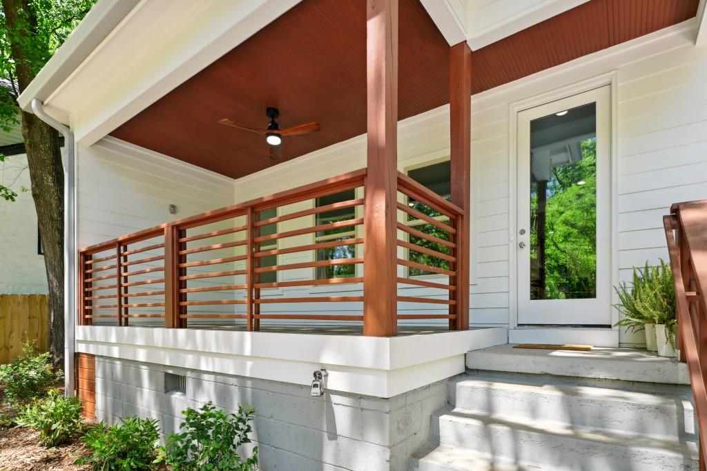 1562 Overland Terrace SE