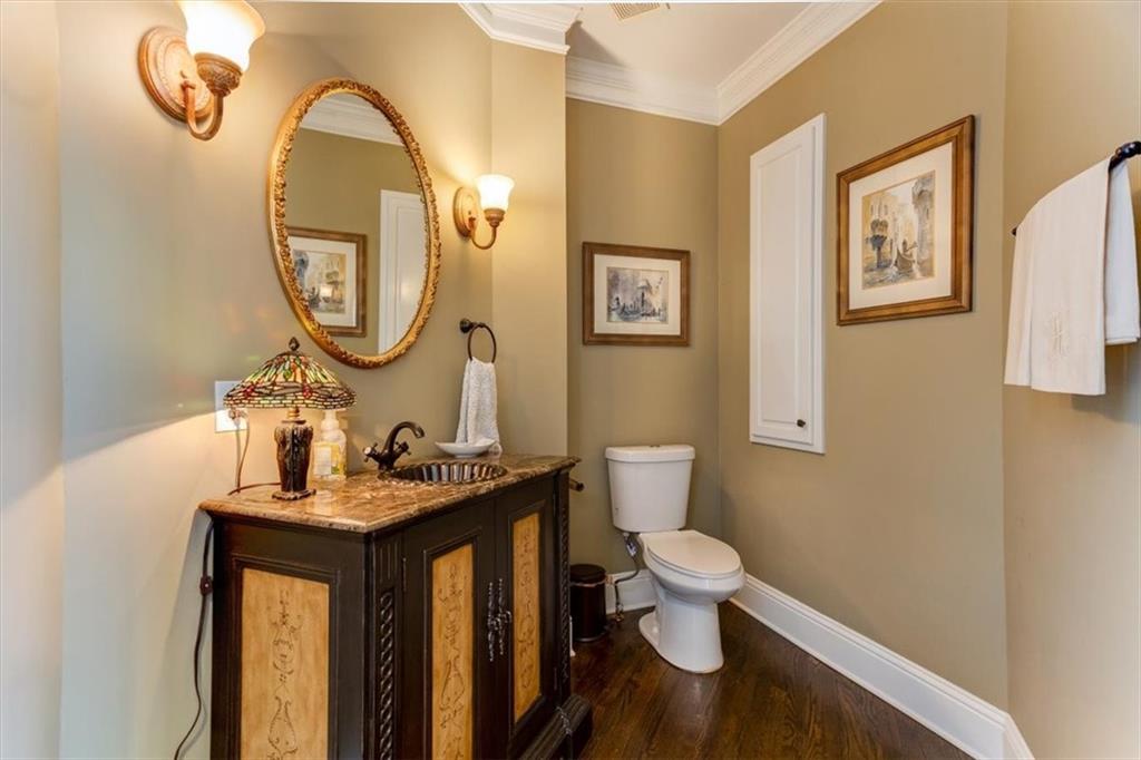 4200 Ridgehurst Drive SE