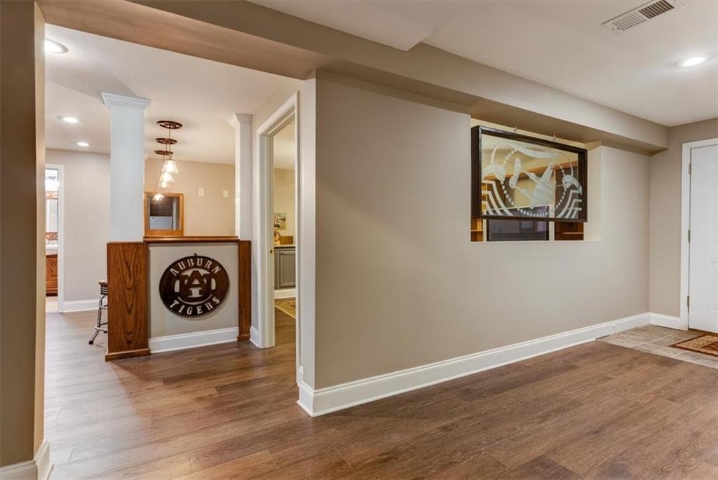 4200 Ridgehurst Drive SE