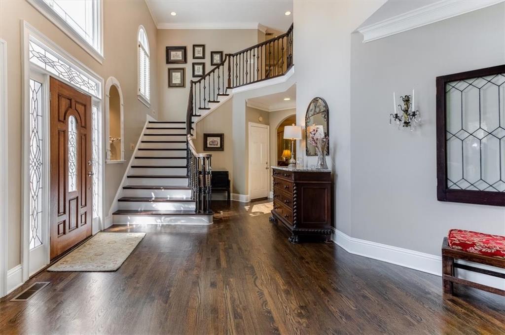 4200 Ridgehurst Drive SE