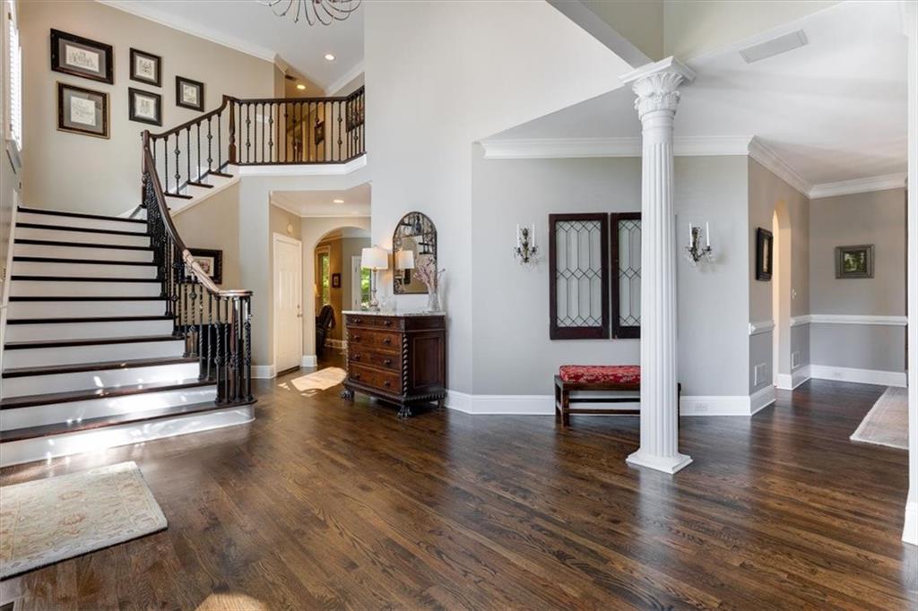 4200 Ridgehurst Drive SE