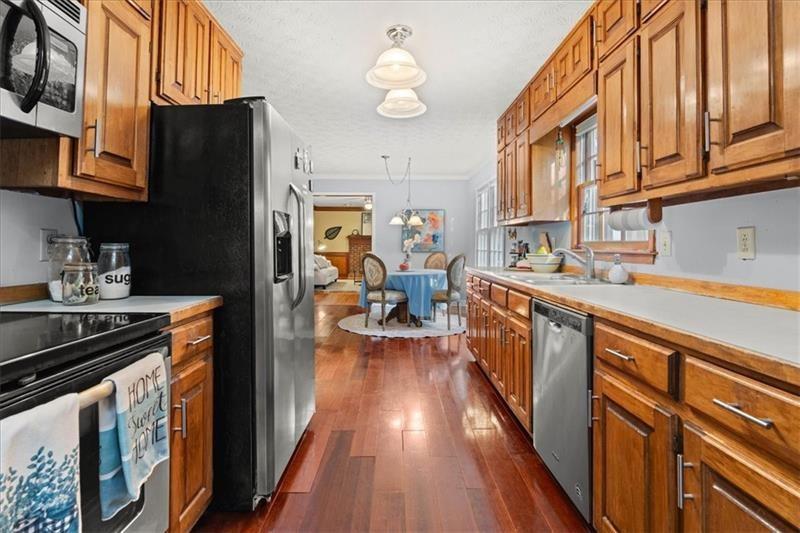 3586 Robinson Court