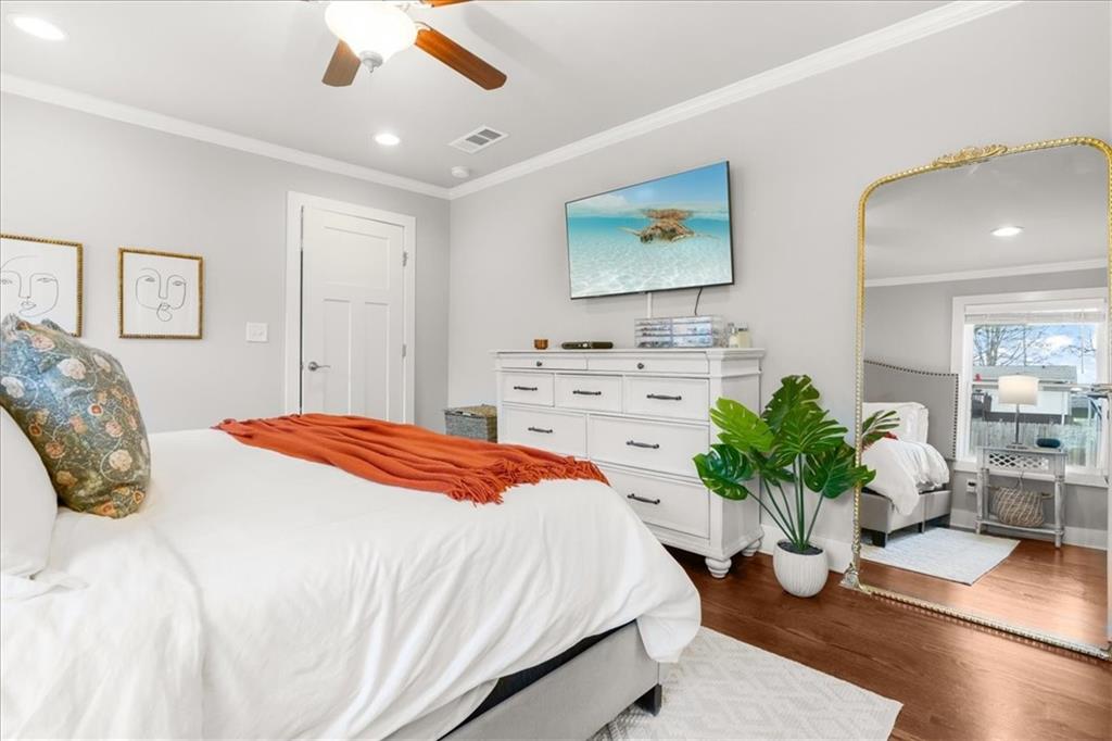 985 Pinehurst Drive SE