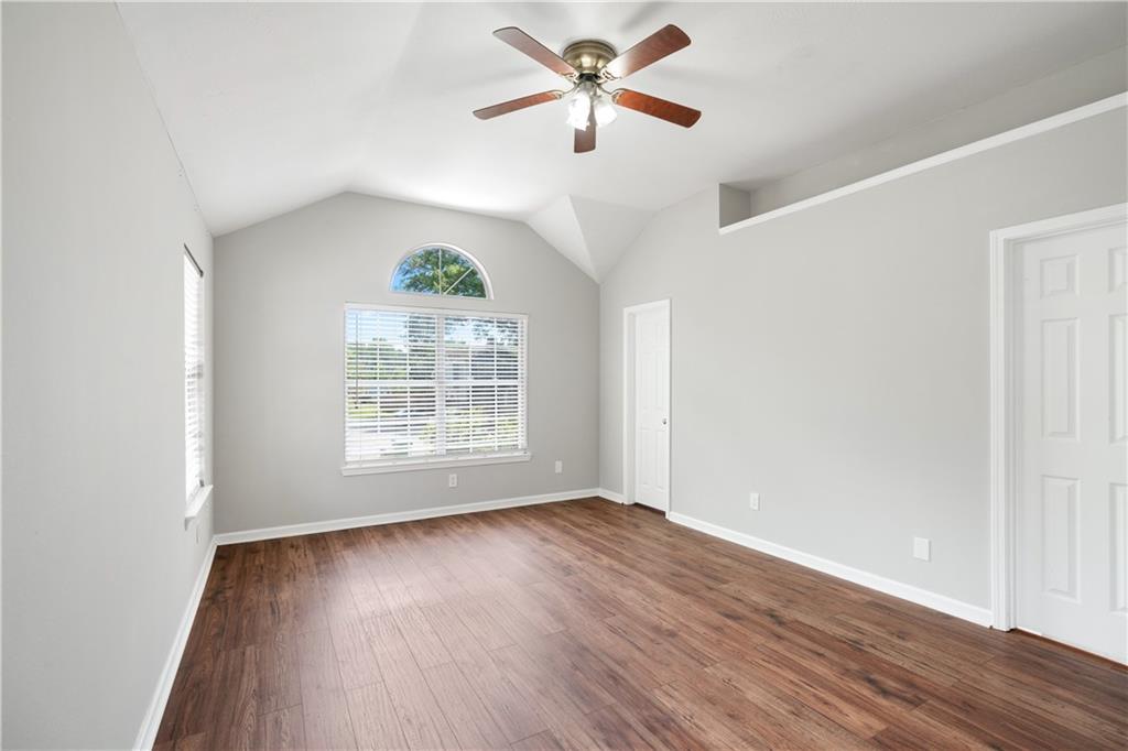 3945 Oak Glenn Drive