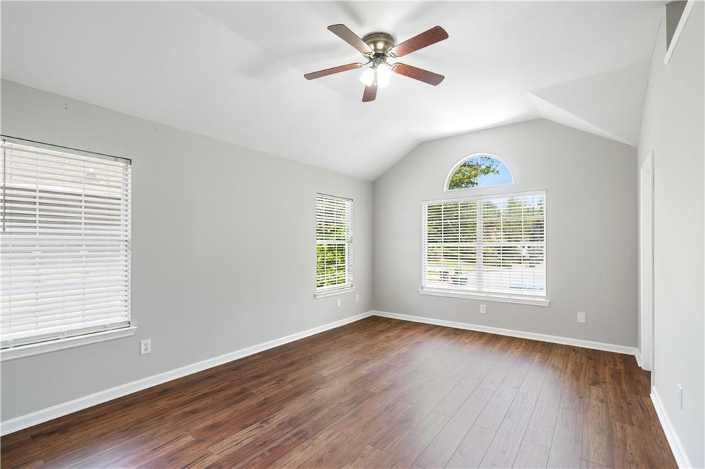 3945 Oak Glenn Drive