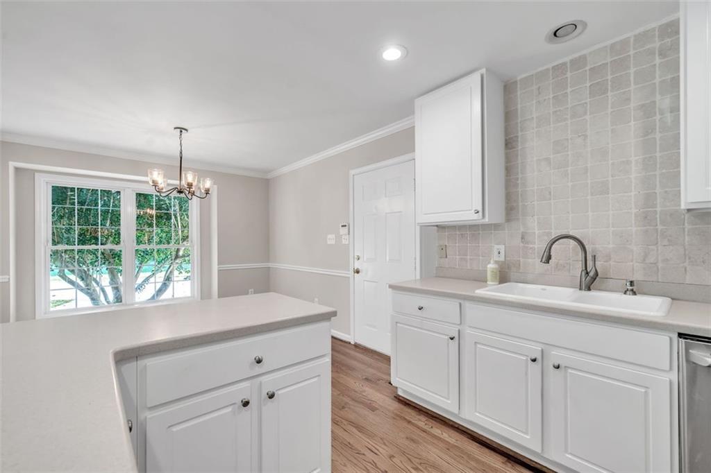 5634 CHAMBLEE DUNWOODY Road