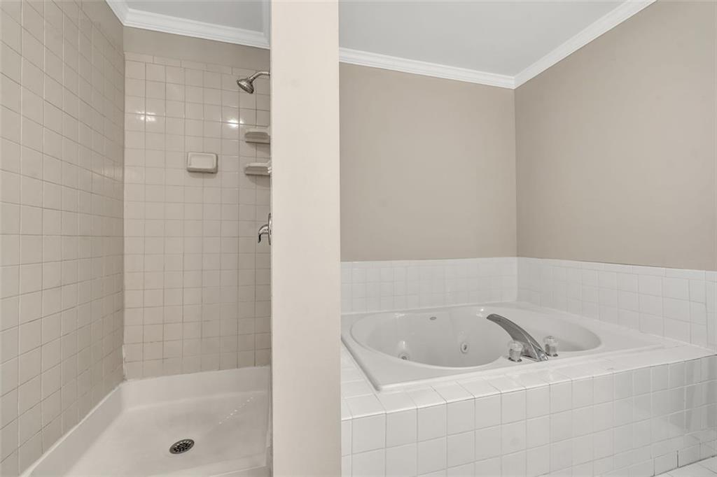 5634 CHAMBLEE DUNWOODY Road