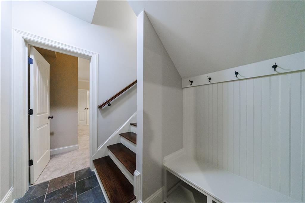 2905 Stonecreek Road