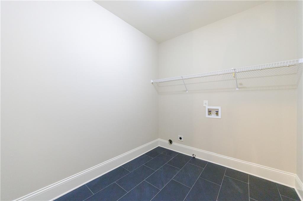 2905 Stonecreek Road