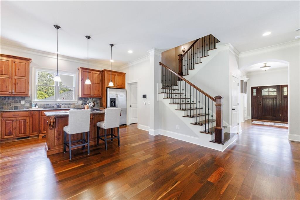 2905 Stonecreek Road