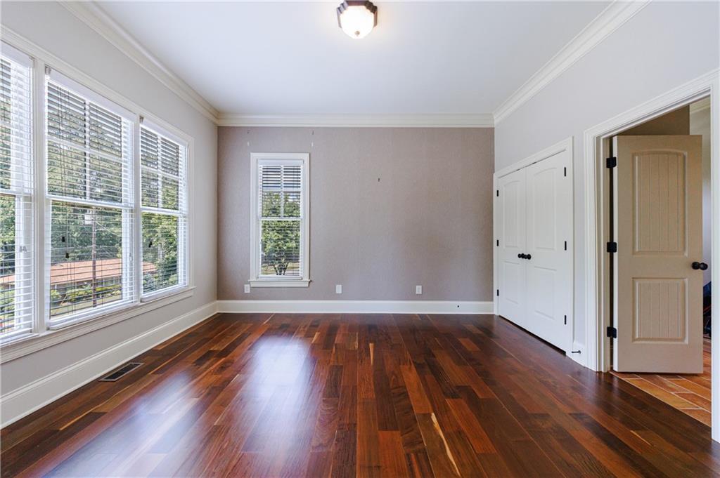 2905 Stonecreek Road