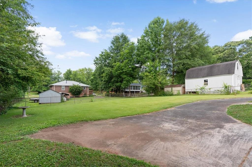 252 Church Road SE