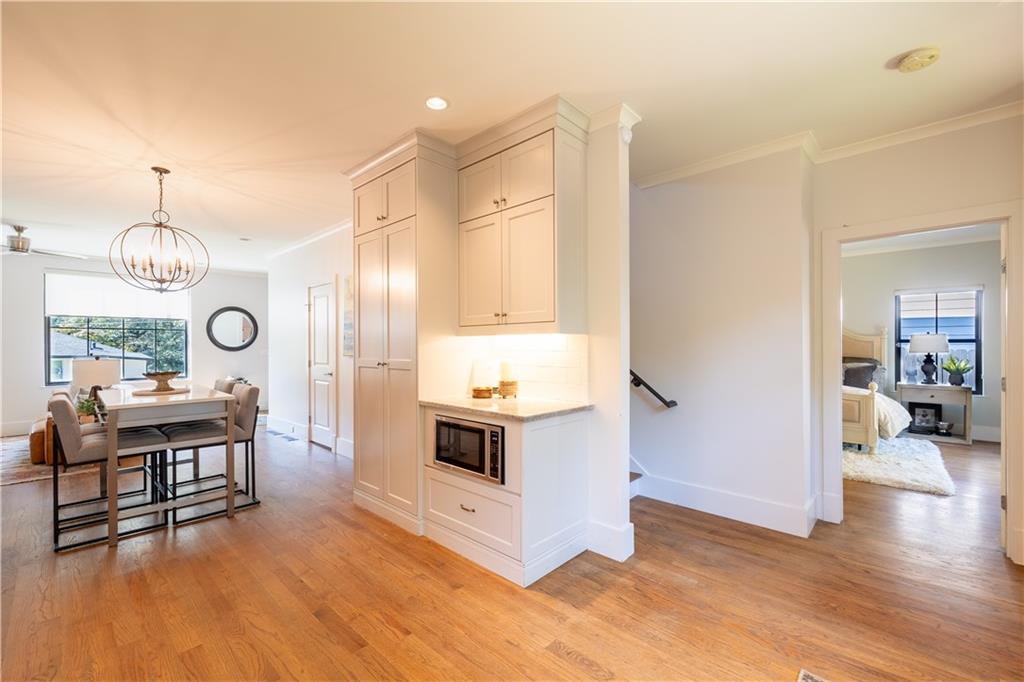 2821 Fraser Street SE