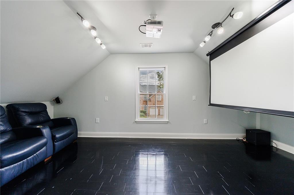 2253 Norbury Drive SE